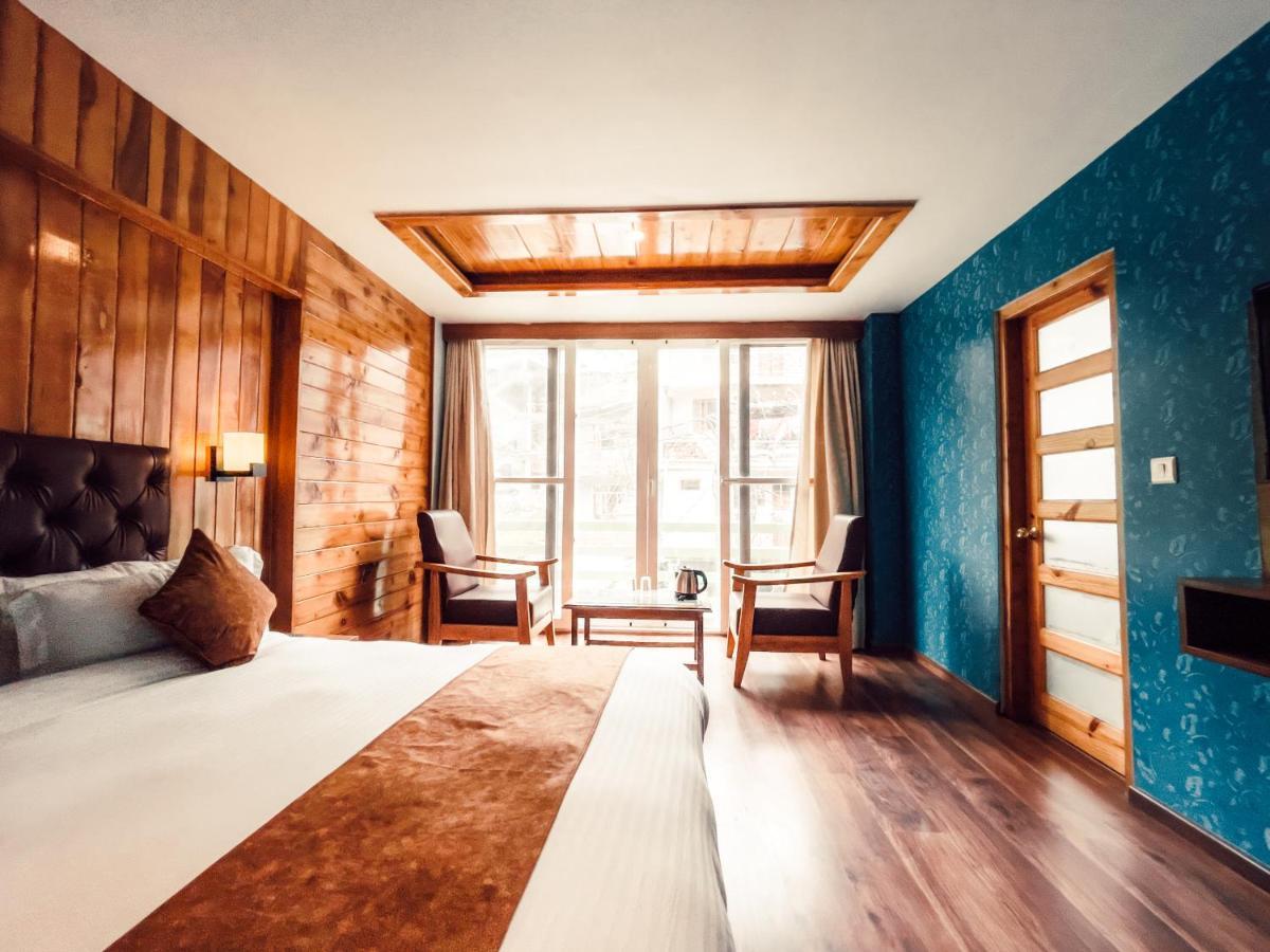 Hotel New Vistas Manāli Екстериор снимка